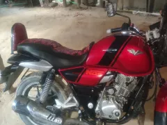 Bajaj V15